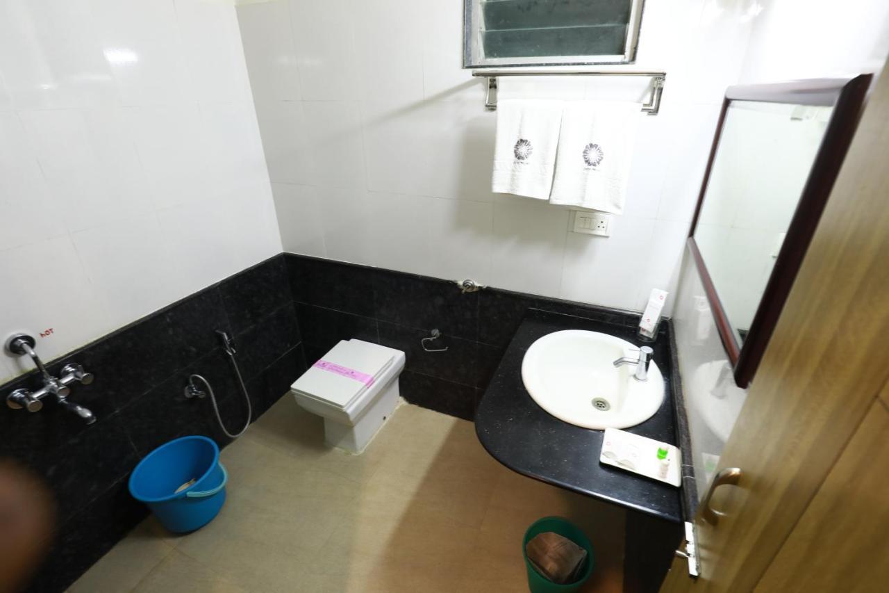Hotel Mayas Tiruchirappalli Exterior photo