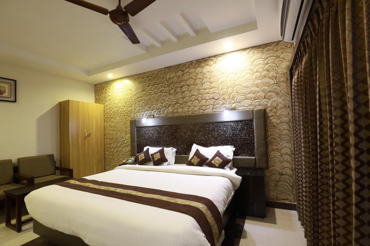 Hotel Mayas Tiruchirappalli Exterior photo