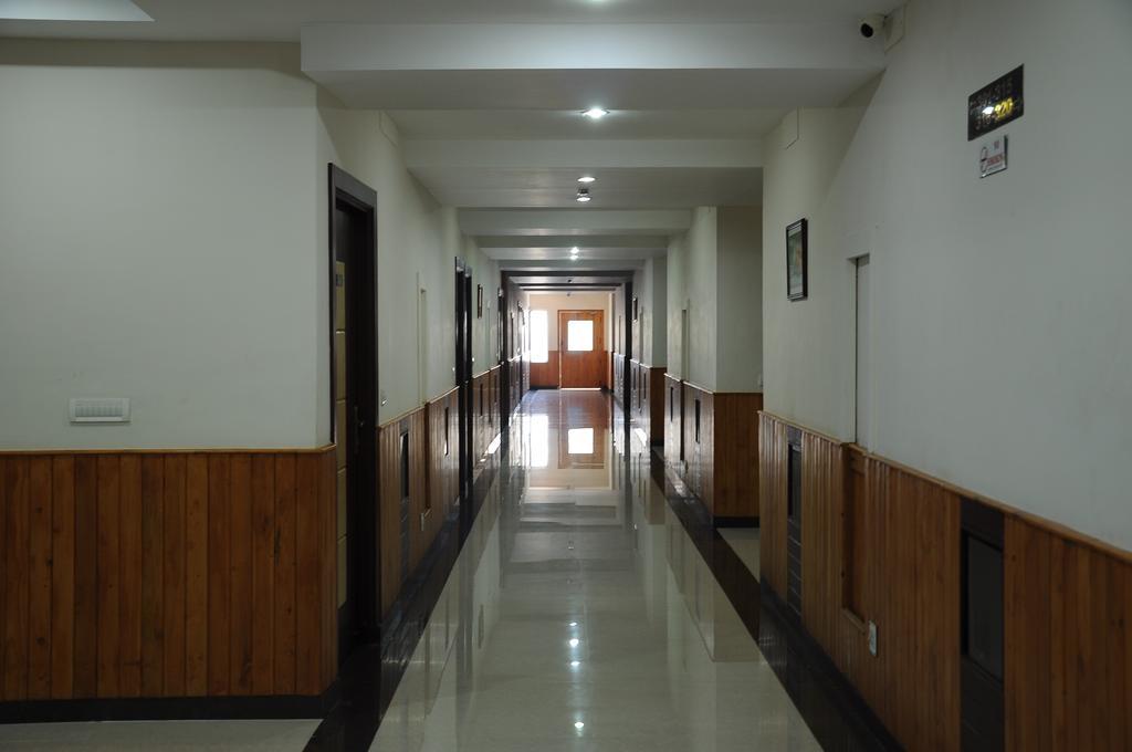Hotel Mayas Tiruchirappalli Exterior photo