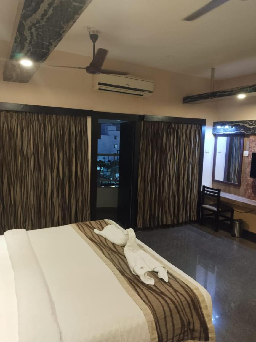 Hotel Mayas Tiruchirappalli Exterior photo