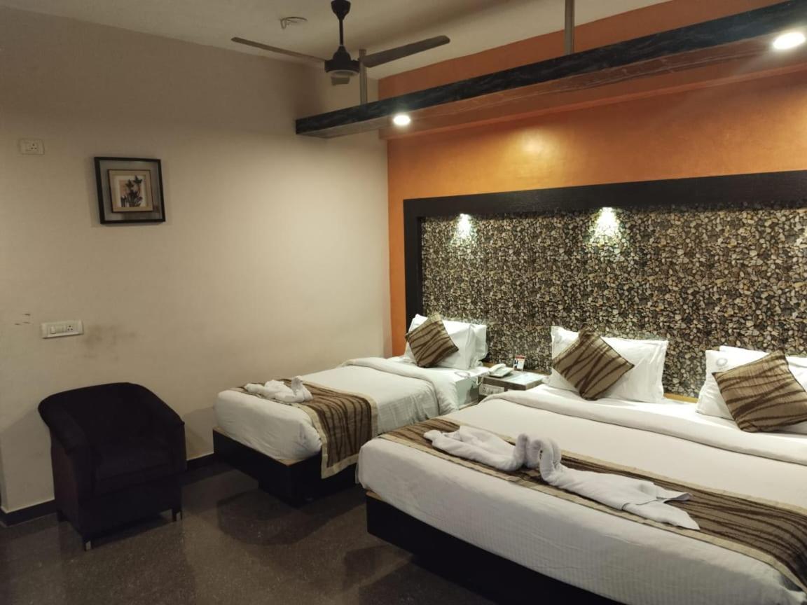 Hotel Mayas Tiruchirappalli Exterior photo
