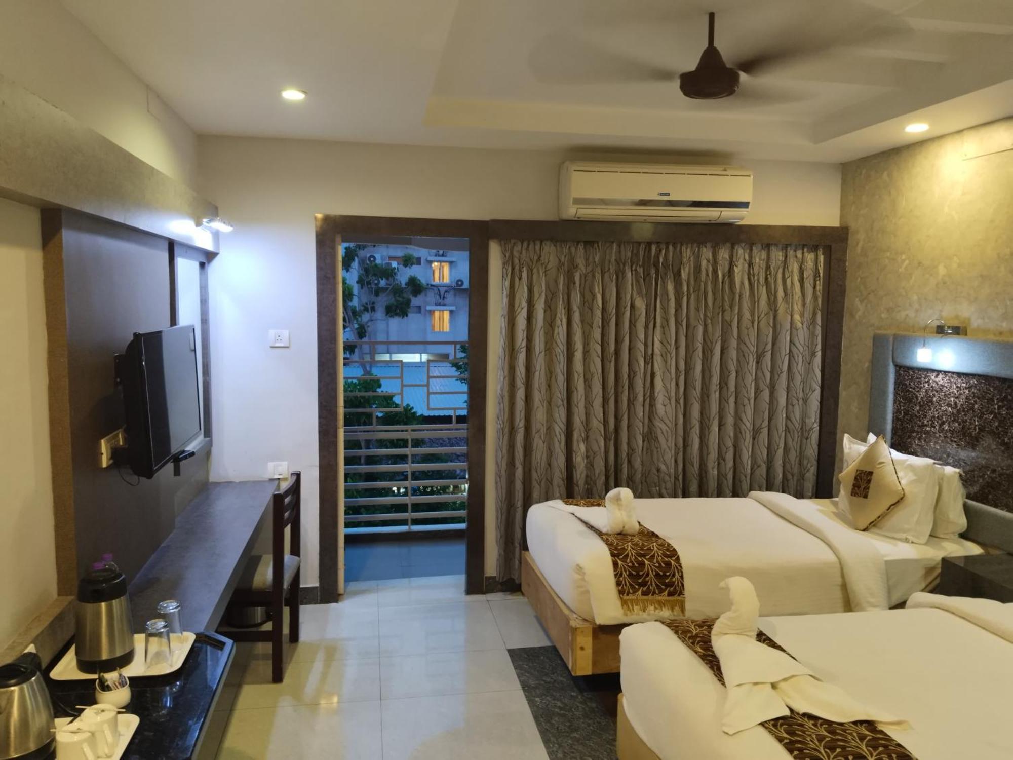 Hotel Mayas Tiruchirappalli Exterior photo